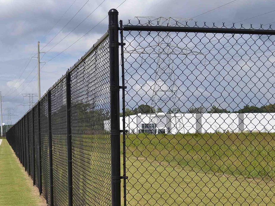 color options for Chain Link fencing in the Savannah, Georgia area