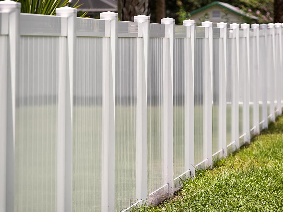 Vinyl Fence Contractor in Savannah Georgia