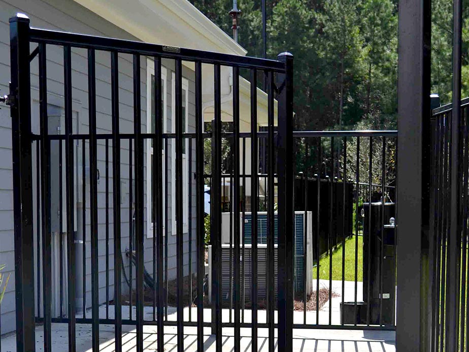 walk Gate Contractor in Savannah Georgia
