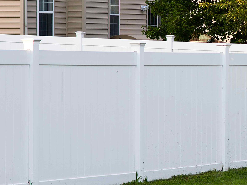 Claxton Georgia vinyl privacy fencing